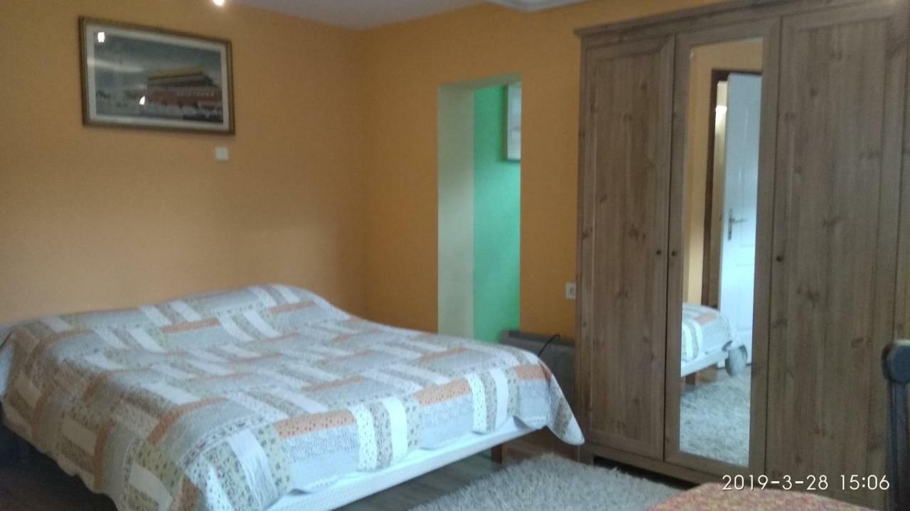 Naszaly Kapuja Vendeghaz Apartment Kosd Bagian luar foto